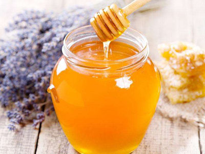 蜂蜜应当怎么吃，吃蜂蜜需要注意哪些呢?